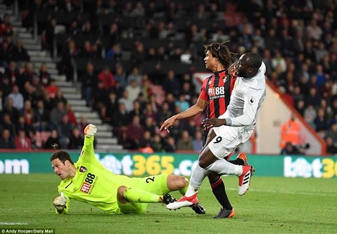 BXH Ngoại hạng Anh ngày 19/4: MU thắng và thay đổi bất ngờ