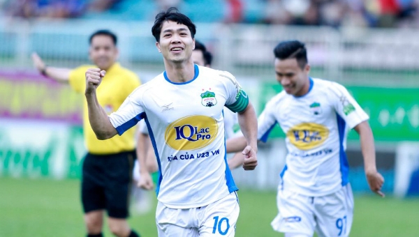 Thua ngược trên sân nhà, HLV HAGL vẫn hết lời khen 1 cầu thủ