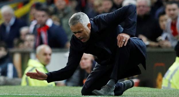Mourinho vui như muốn khóc khi MU lội ngược dòng