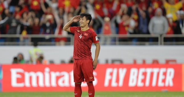 Báo thế giới đã ngả mũ trước bóng đá Việt Nam như thế nào?