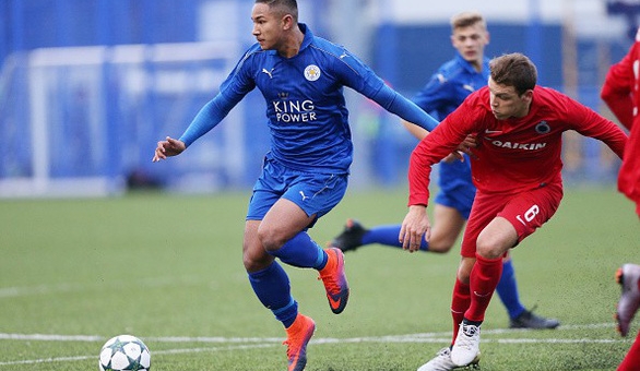 VIDEO: Khả năng chơi bóng của cầu thủ giàu nhất thế giới