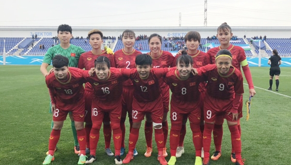 HLV Uzbekistan: 'Các cầu thủ Việt Nam đá hay và may mắn'