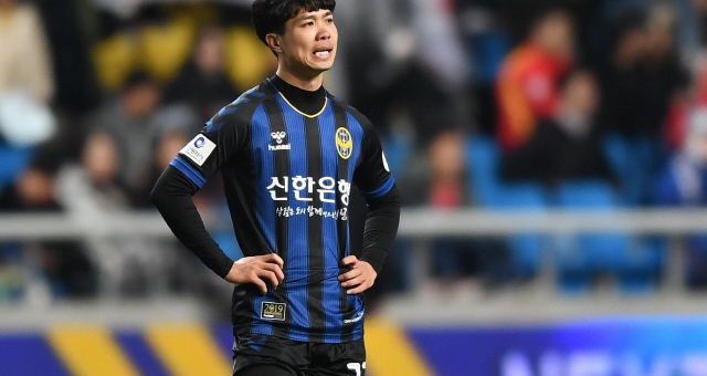 NÓNG: Công Phượng tiếp tục đá chính cho Incheon trước Jeonbuk