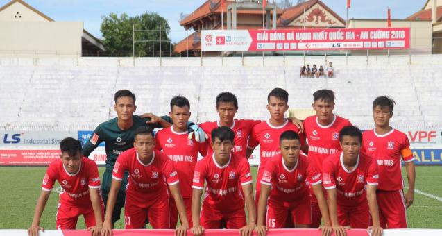 Bình Định hòa Đồng Tháp trong trận cầu 4 bàn thắng