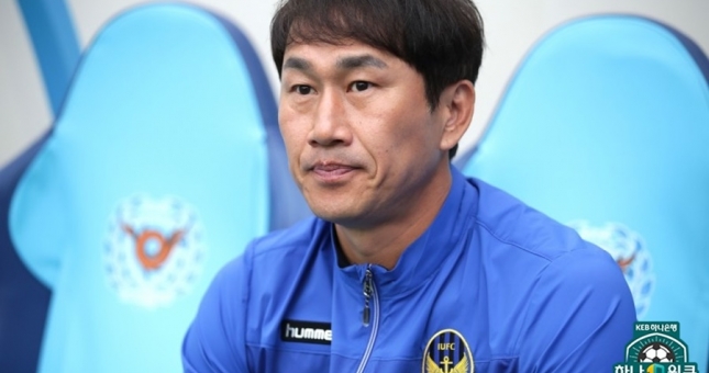 HLV Incheon: 'Công Phượng có vấn đề chiến thuật, chưa thể ra sân'