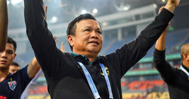 HLV Thái Lan tiết lộ 'vũ khí bí mật' khi đối đầu ĐT Việt Nam