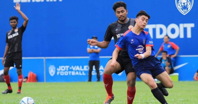 Malaysia mang 'hàng khủng' từ Đức quyết đấu Việt Nam? 