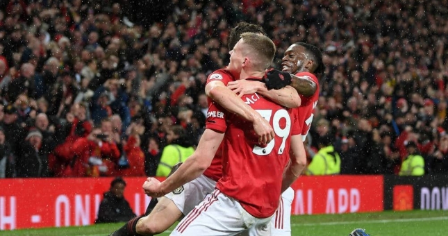 Lịch thi đấu bóng đá hôm nay 12/3: Man Utd đá mấy giờ?