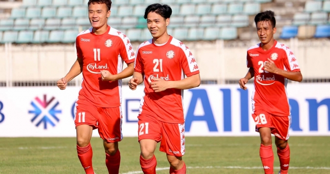 'Siêu dự bị' đánh tiếng muốn lấy suất đá chính của Công Phượng?