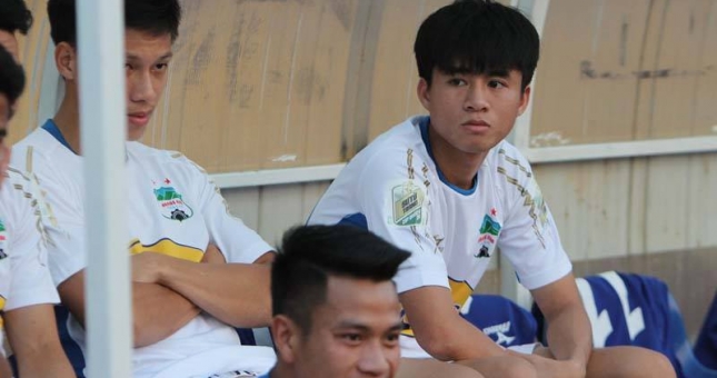 'Tài năng từng lọt top 40 thế giới' ghi bàn, HAGL nối dài mạch bất bại