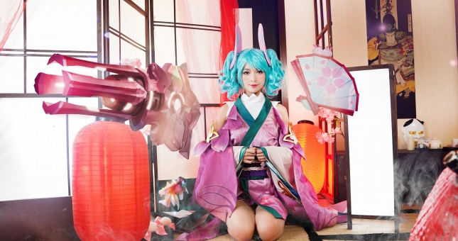 Đứng hình trước vẻ đẹp của cô nàng cosplay Liên Quân Mobile