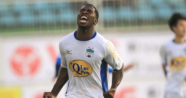 VIDEO: 'Người cũ của Bầu Đức' phá lưới HAGL tại Hàng Đẫy