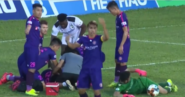 VIDEO: 5 phút thót tim ở trận HAGL hoà 1-1 Sài Gòn