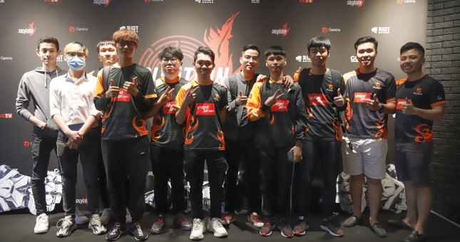 LMHT: BTC VCS phạt nặng công ty Team Flash Việt Nam