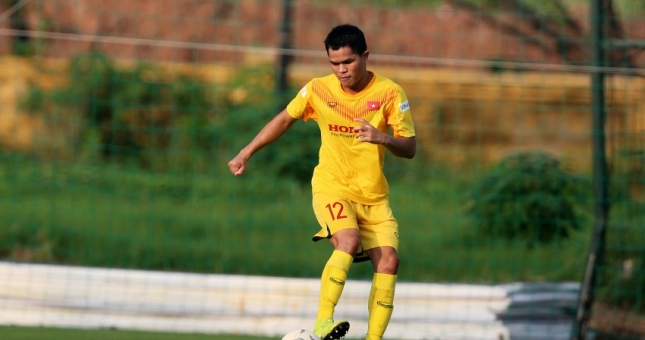 VIDEO: 'Kante HAGL' hoá người không phổi ở U22 Việt Nam