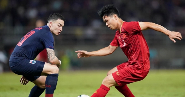 ĐT Việt Nam cho Thái Lan 'hít khói' trên BXH FIFA