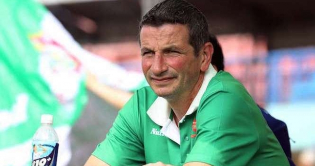 HLV Frank Durix chưa hài lòng với lứa trẻ nhà bầu Đức và bầu Hải