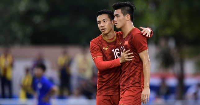 Thrashing U22 Thailand, Vietnam advance to the semis of SEA Games men's football