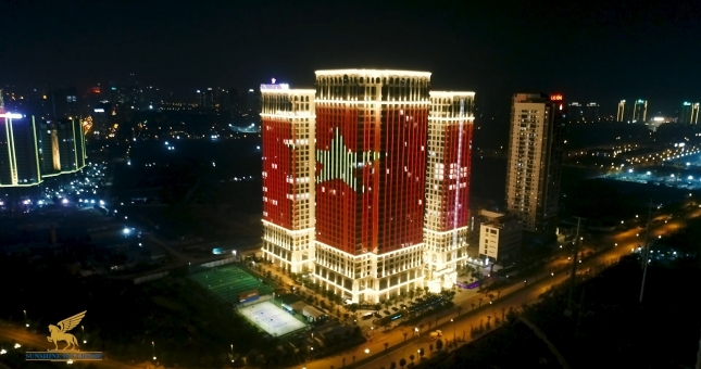 Sunshine Group “bão xuyên màn đêm” mừng ĐT Việt Nam lần đầu tiên vô địch SEA Games