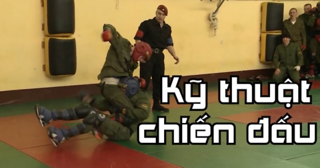 VIDEO: Đặc công Nga chiến đấu tay đôi