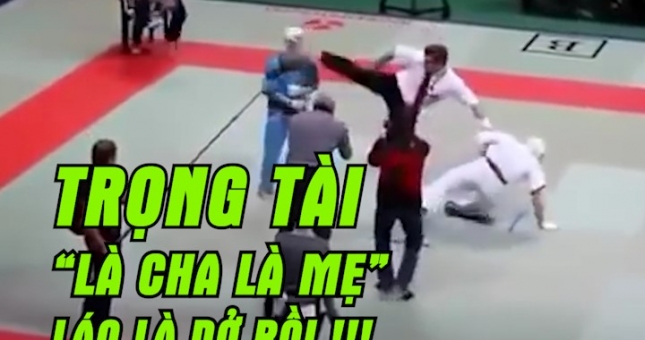 VIDEO: Trọng tài bá đạo hạ gục luôn 2 võ sĩ