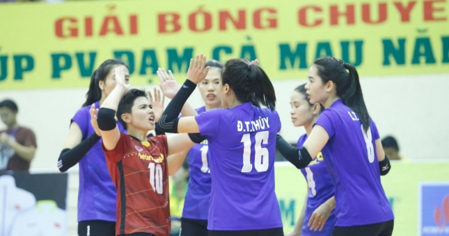 Kết quả giải bóng chuyền VTV9 Bình Điền: Ngân hàng Công thương – Hóa chất Đức Giang Hà Nội