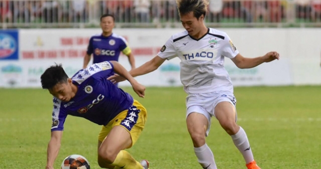 Bỏ lỡ nhiều cơ hội, Hà Nội và HAGL chia điểm đáng tiếc