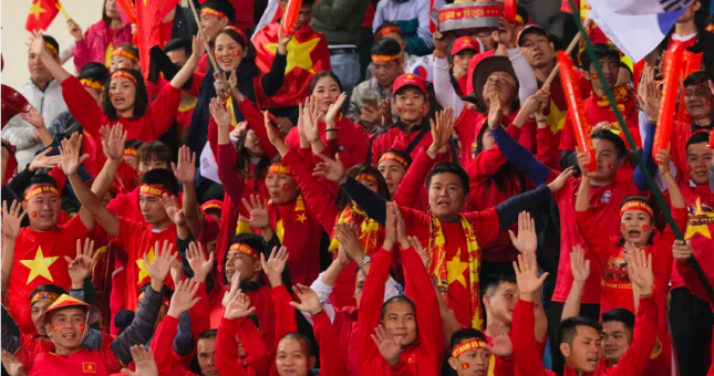 CLB TPHCM bạo chi để người hâm mộ hoà mình vào King's Cup