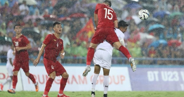 U23 Việt Nam hạ gục Myanmar trong trận 'thủy chiến' ở Phú Thọ