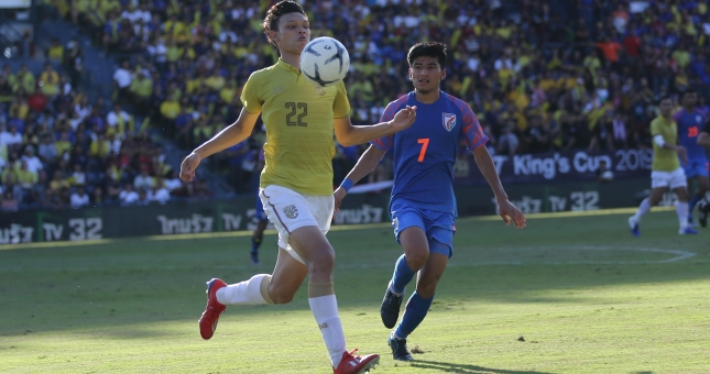 VIDEO: Bàn thắng của Ấn Độ nhấn chìm Thái Lan tại King's Cup