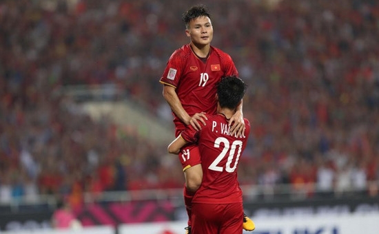 VIDEO: 13 lần Quang Hải khiến cả châu Á phải chấn động - P2