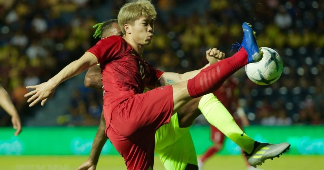 HLV Henrique Calisto ngạc nhiên khi Công Phượng sang Bỉ thi đấu