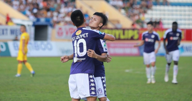 Xếp hạng các CLB trên thế giới: Barcelona số 1, Hà Nội FC đứng thứ mấy?