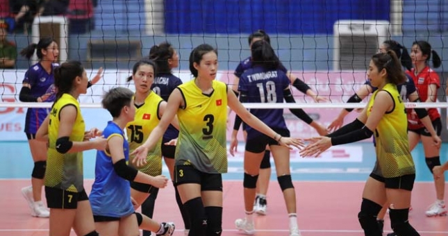 Thanh Thuý vượt nữ VĐV Trung Quốc cao 1m94 để trở thành số 1 châu Á