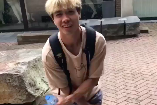 Đồng đội tại Bỉ 'khóc thét' với điệu nhảy của Công Phượng 