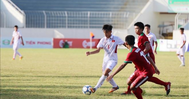 U15 Việt Nam đè bẹp U15 Myanmar, đặt 1 chân vào bán kết