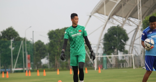 Thủ môn cao 1m93 sẵn sàng cạnh tranh vị trí ở U22 Việt Nam