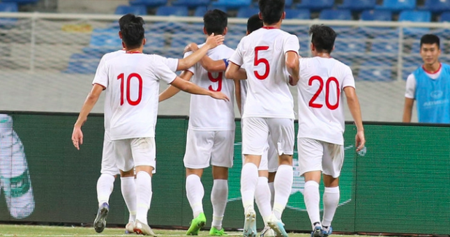 U22 Việt Nam thắng thuyết phục U22 Trung Quốc