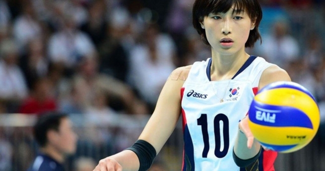 Vẻ đẹp hoàn hảo của thánh nữ bóng chuyền Hàn Quốc cao 1m93