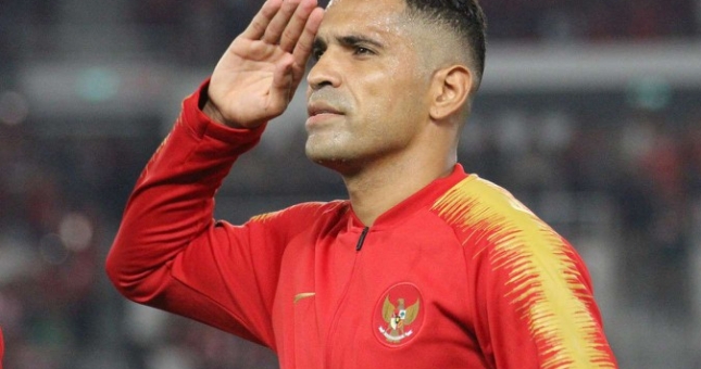 Indonesia gọi tiền đạo nhập tịch 38 tuổi đối đầu Việt Nam ở SEA Games