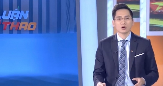 VIDEO: BTV Quốc Khánh xin lỗi thủ môn Bùi Tiến Dũng