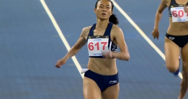 VIDEO: Nữ hoàng tốc độ Tú Chinh giành HCB ở cự ly 200m