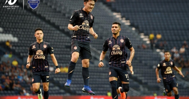 VIDEO: Bàn thắng đẹp nhất Thai League 2019 của Lương Xuân Trường