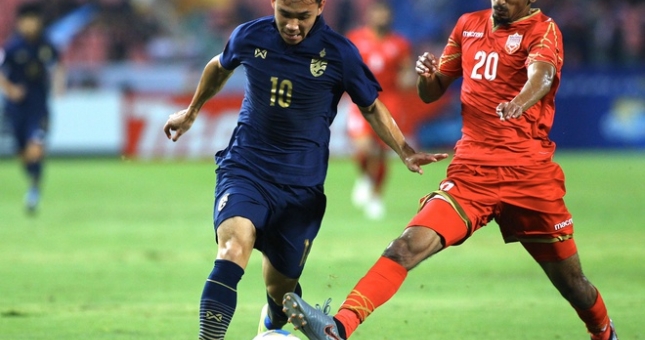 U23 Thái Lan hủy diệt U23 Bahrain trong ngày khai mạc