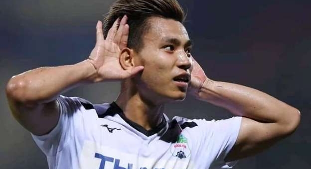 VIDEO: Ứng viên số 1 thay thế Trọng Hoàng ở trận gặp Malaysia