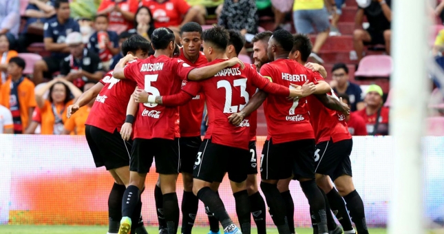 Đặng Văn Lâm dự bị, Muangthong có chiến thắng đậm ở Thai League