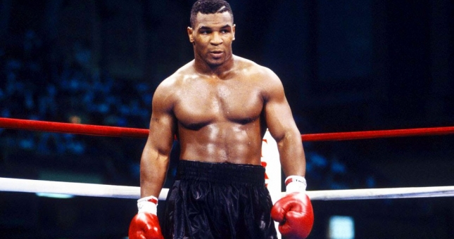 VIDEO: 20 pha knock out đỉnh cao của huyền thoại Mike Tyson