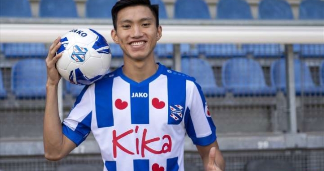 Heerenveen thừa sức mua Văn Hậu sau khi được Chelsea bơm tiền