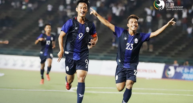 VIDEO: Trận cầu 9 bàn thắng của thế hệ vàng Campuchia và Malaysia