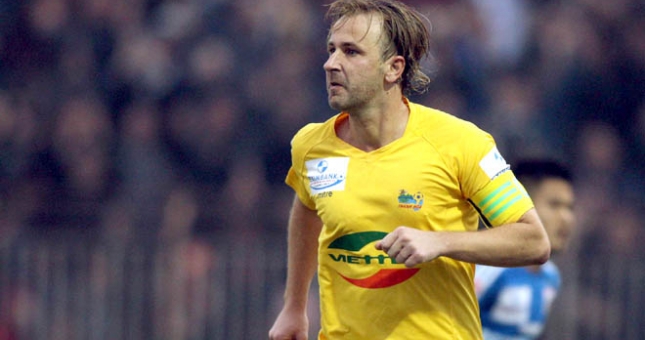 Số 10 lừng danh của Slovenia nói gì về cầu thủ Việt Nam?